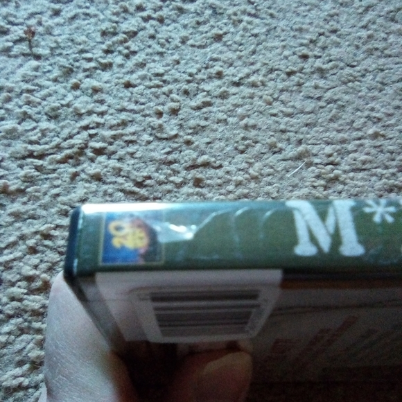 M*A*S*H The Complete First Season 1 (3 Disc DVD Set) - Picture 2 of 9